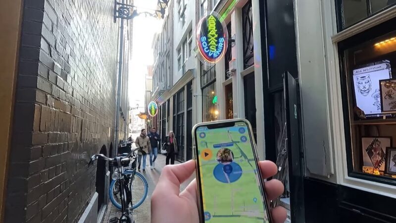 Coffeeshops Walking Tour with Smartphone App - Discovering Amsterdam’s Coffeeshops on a Smartphone-supported Walk