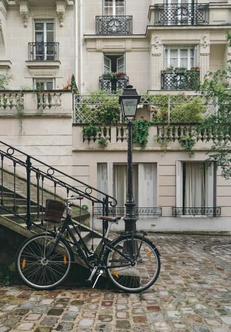 Cognac Private Guided Walking Tour - A Closer Look at the Tour Experience