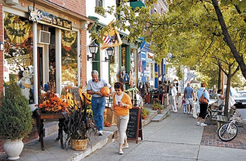 Cold Spring Town&Woodbury Outlets 1-day Tour From NY - The Sum Up