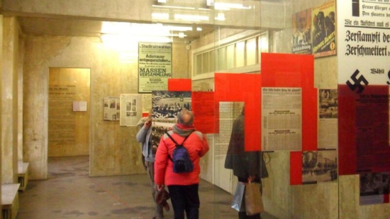 Cologne: EL-DE Haus and Old Town Private Guided Tour - Exploring Cologne’s Dark Past and Vibrant Present