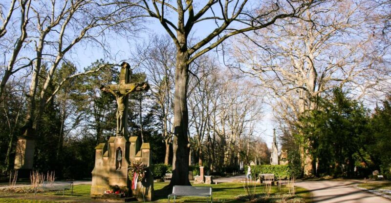 Cologne: Guided Tour of Melatenfriedhof - Cologne: Guided Tour of Melatenfriedhof — A Quiet Journey Through History