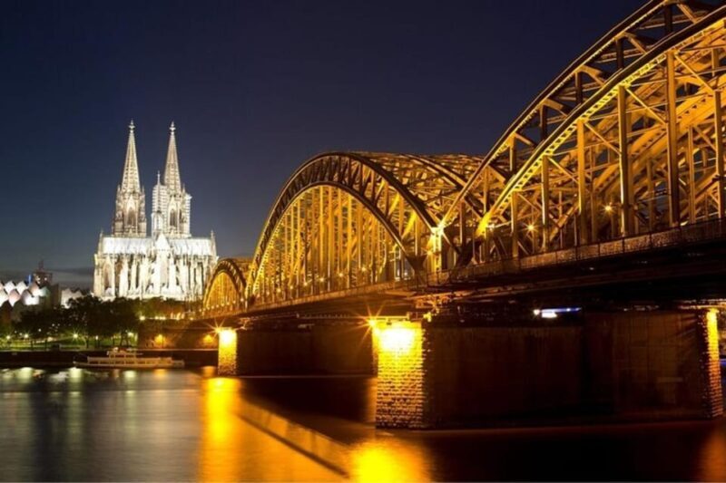 Cologne: Must-See Attractions Walking Tour - Key Points
