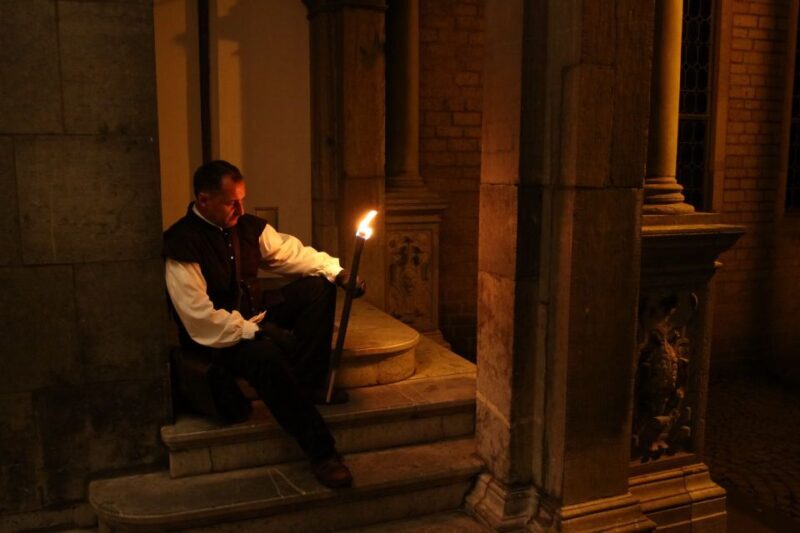 Cologne: Night Watchman Old Town Walking Tour - Who Should Consider This Tour?