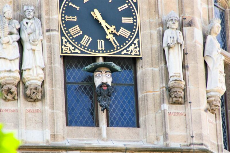 Cologne: Old Town Walking Tour with 1 Brewery Visit & 1 Beer - Key Points