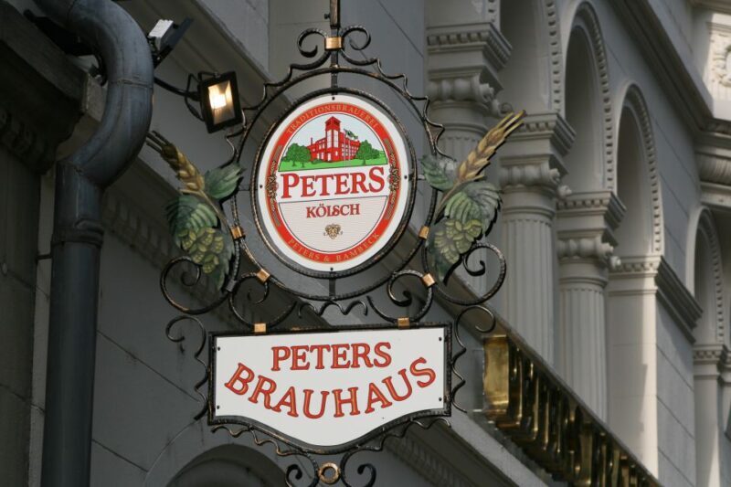 Cologne: Old Town Walking Tour with 1 Brewery Visit & 1 Beer - Authenticity and Atmosphere
