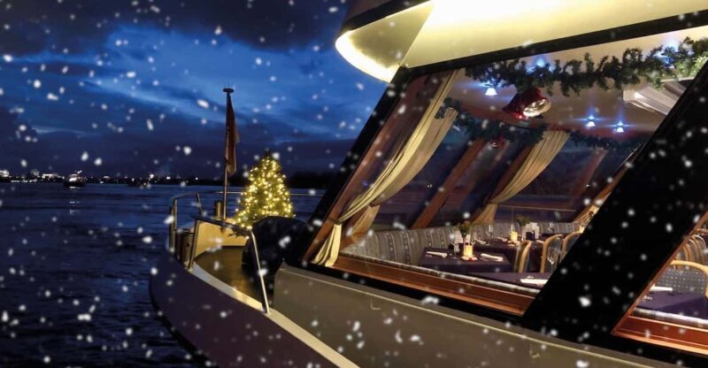 Cologne: Rhine River Winter Cruise with Festive Music - What the Experience Looks Like