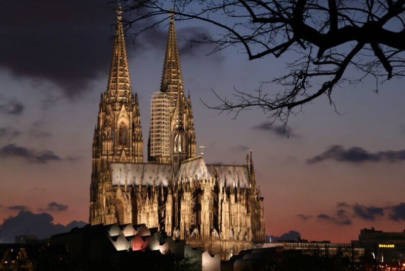 Cologne: Sagen- und Histörchentour in German - Who Will Enjoy This Tour?