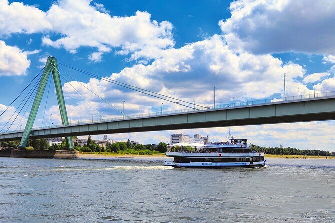 Cologne skyline tour with audio guide 90 minutes - Practical Tips for Your Cruise