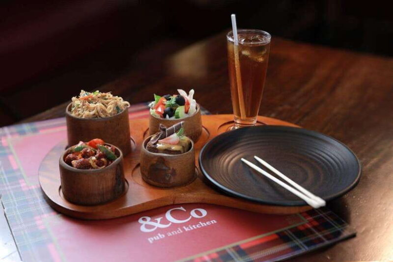 Colombo: Beer Tower and Tapas at Dutch Hospital &Co Pub - Key Points