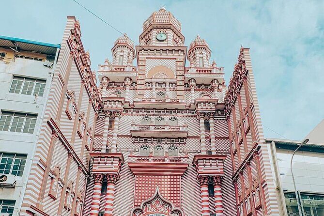 Colombo by Tuk Tuk Sightseeing Entry Fees included - The Sum Up