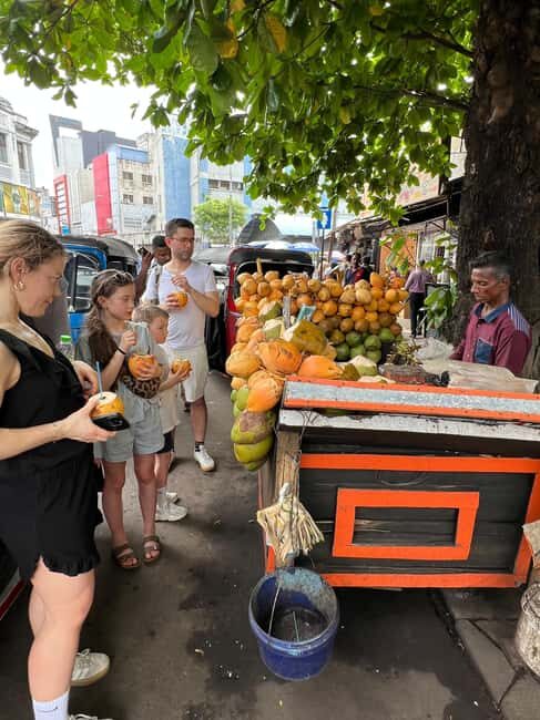 Colombo: Local Food Tour & Sightseeing by Tuk-Tuk with Meals - An In-Depth Look at the Colombo Food & Sightseeing Tuk-Tuk Tour