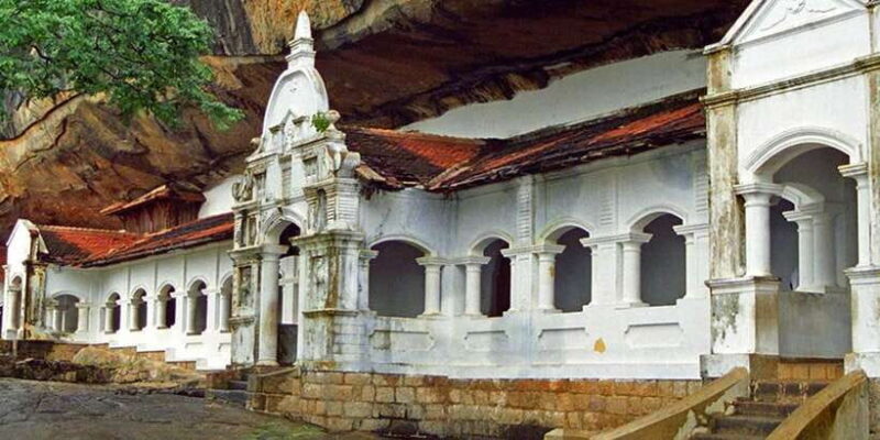 Colombo/Negombo: Sigiriya, Dambulla Cave, & Safari Day Tour - FAQs