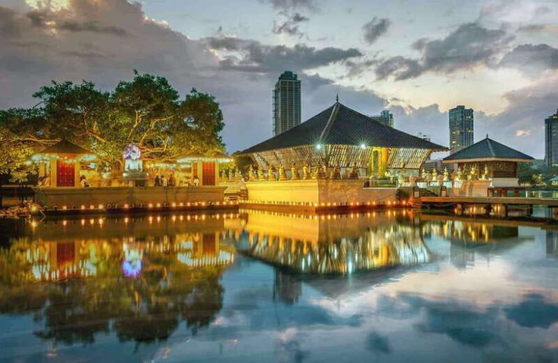 Colombo: One Day Private City Tour With Gangaramaya Temple - What Makes This Tour Stand Out