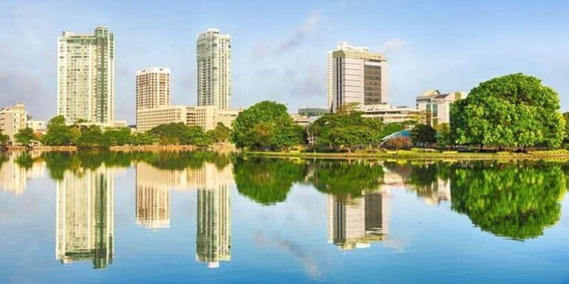 Colombo : Private Custom Tour with a Local Guide - Exploring Colombo with a Local Guide