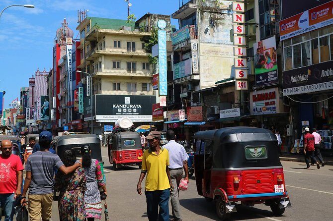 Colombo Sightseeing & Shopping - Source