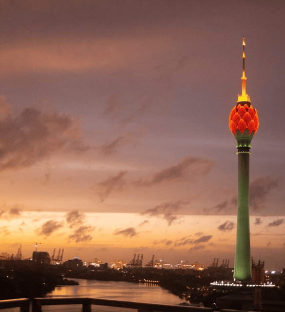 Colombo: Sri Lankan Street Food Tasting on Rooftop Bar - Who Should Book This Tour?