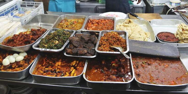 Colombo: Street Food Private Walking Tour with Transfer - A Closer Look at the Colombo Food Tour Experience