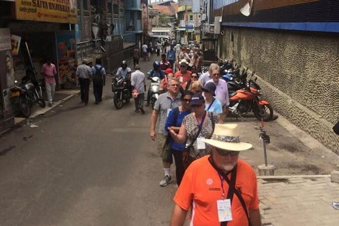 Colombo Walking Tour With Mark Forbs - The Experience’s Strengths and Limitations