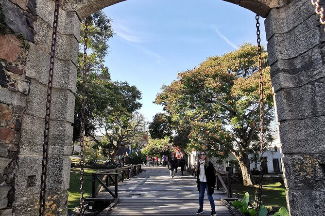 Colonia Day Trip & Optional Private Transfers from Buenos Aires - How Does the Price Stack Up?