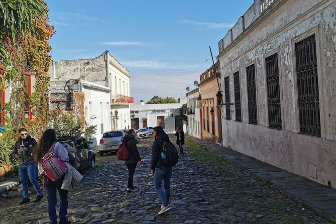 Colonia Day Trip & Optional Private Transfers from Buenos Aires - FAQ