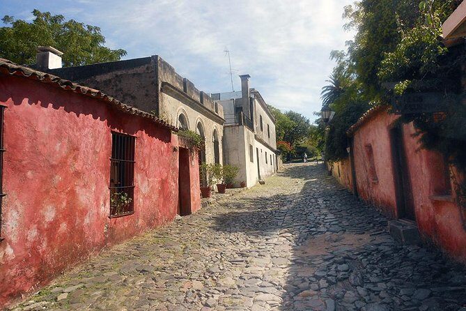 Colonia del Sacramento Full Day from Montevideo - Key Points
