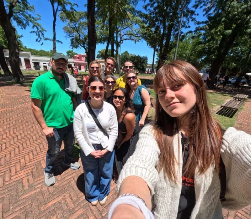 Colonia del Sacramento: Top-Rated Shared Walking Tour - Key Points