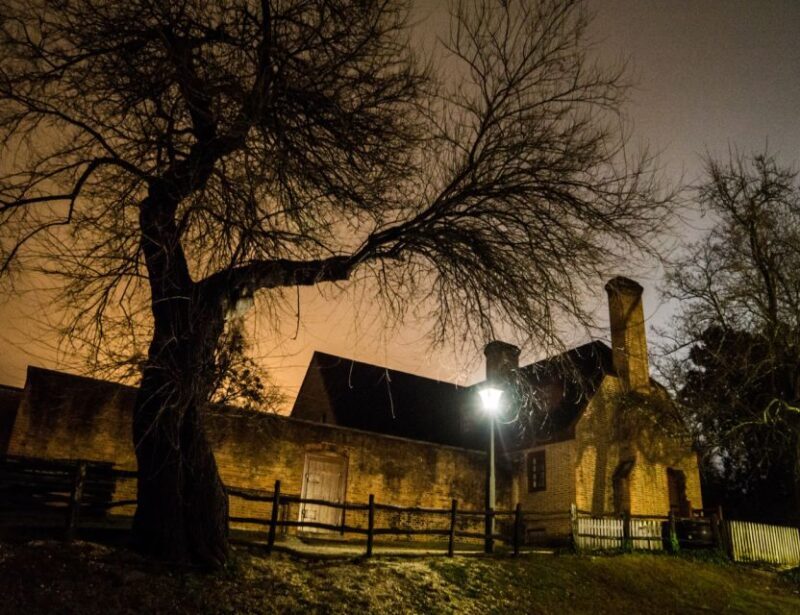 Colonial Ghosts: Ghostly Whispers of Williamsburg Ghost Tour - Walking Through Williamsburg’s Haunted Streets