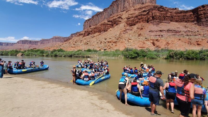 Colorado River Rafting: Afternoon Half-Day at Fisher Towers - The Group Size and Atmosphere