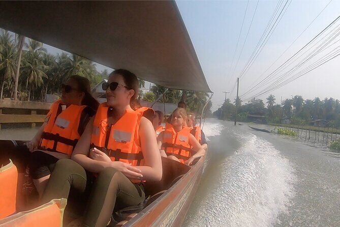 Colors of Damnoen Saduak from Bangkok - An In-Depth Look at the Damnoen Saduak Tour