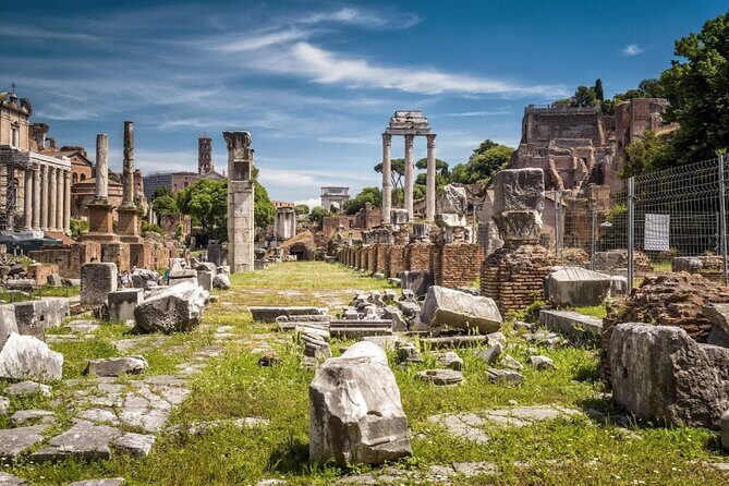 Colosseum Arena Floor Guided Group Tour with Roman Forum and Palatine Hill - Why This Tour Works