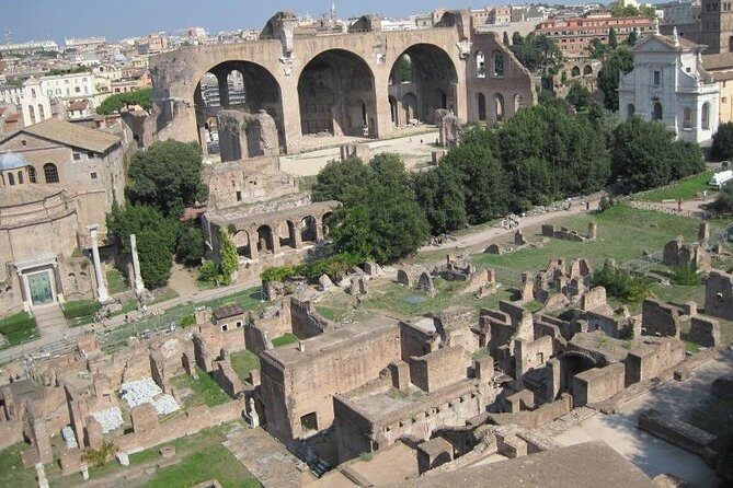 Colosseum Arena tour with Roman Forum and Cesar's Palace - The Sum Up