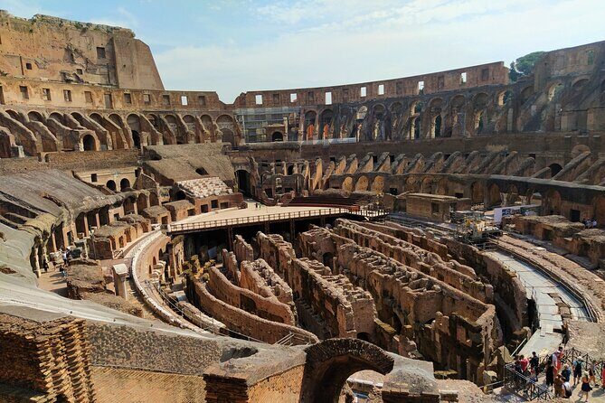 Colosseum, Roman Forum and Palatine Hill Guided tour - A Closer Look at the Tour