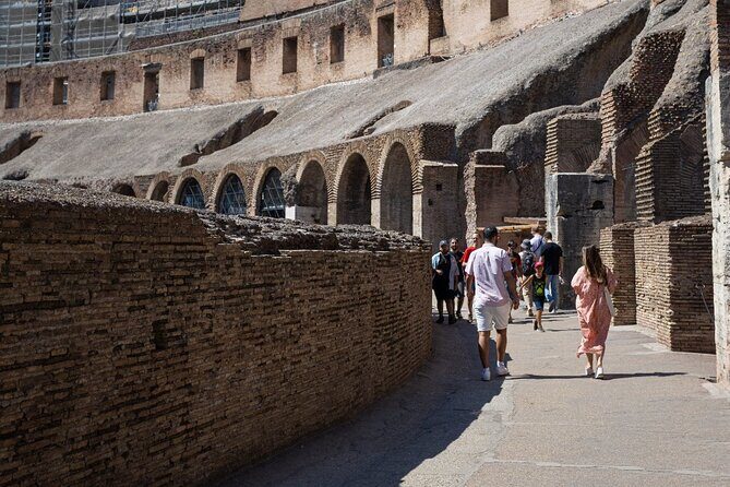 Colosseum, Roman Forum and Palatine hill with Guide Book - FAQs