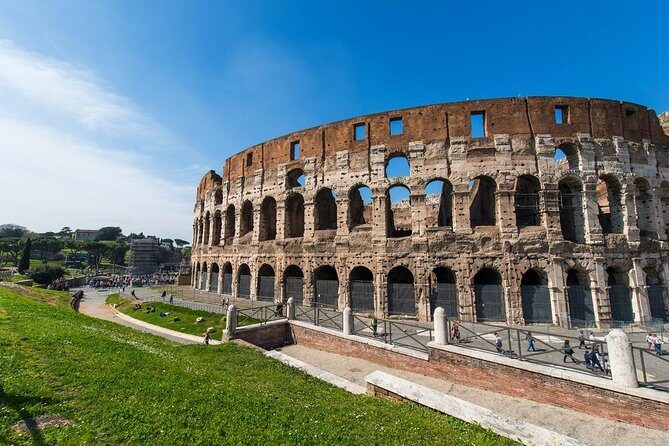 Colosseum Small Group Experience Official Guided Tour - Who Should Consider This Tour?