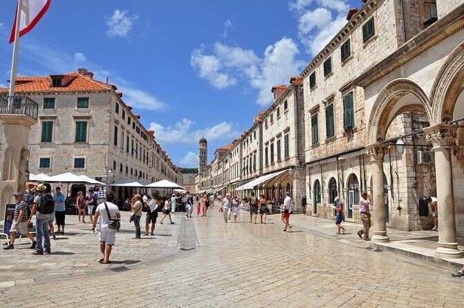 Columbo Pub Crawl Dubrovnik - Key Points