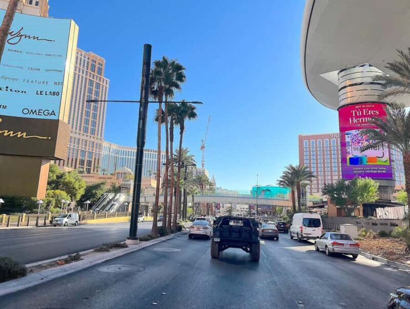 Combo: Las Vegas Strip, Desert & History Tour by Hummer - A Deep Dive into the Las Vegas Combo Tour