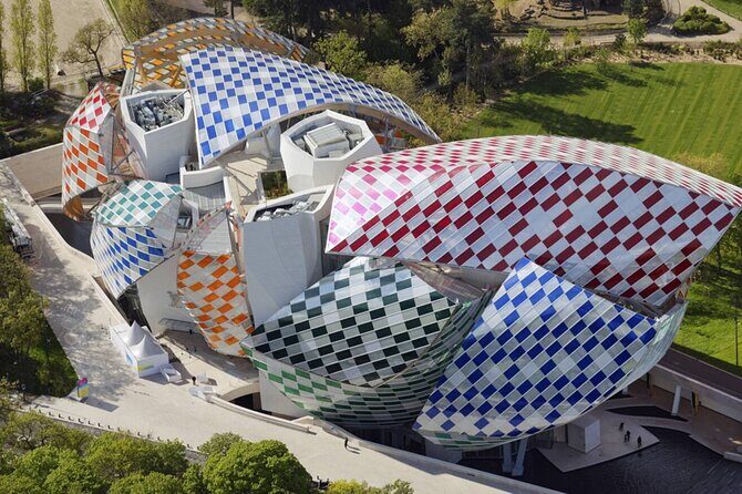 Combo: Side car Tour in Paris + Louis Vuitton Museum - Exploring Paris in a Sidecar: An Adventurous Introduction
