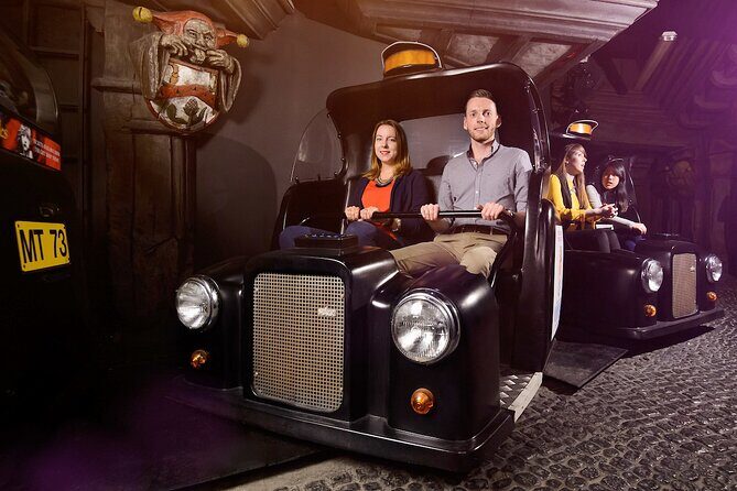 Combo Ticket: Madame Tussauds & SEA LIFE London Aquarium - Experience the Best of London with the Madame Tussauds & SEA LIFE Combo Ticket