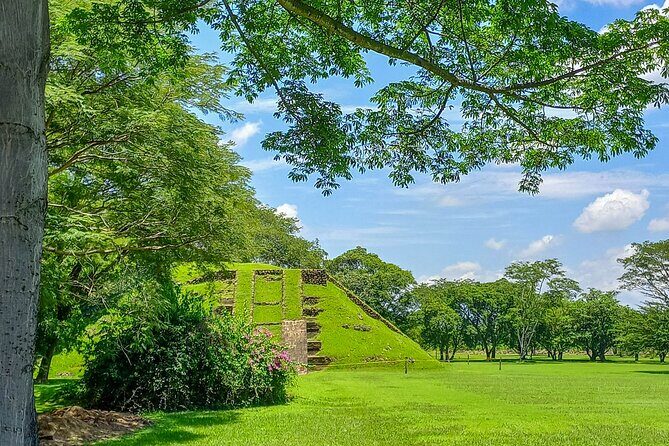 Combo Tour: Archeology in Cihuatan + Suchitoto Best Preserved Colonial Town. - Key Points