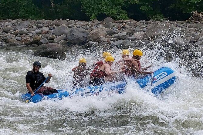 Combo zip line, Tarzán swing & White Water Rafting in Arenal - Key Points