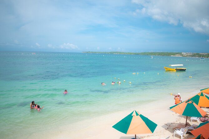 Come and enjoy an unforgettable day on the island of Baru - Key Points