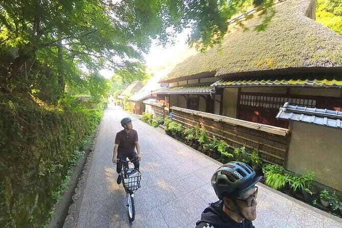 Coming Kameoka for only boat ride? Choose E-bike tour to get 100% - Key Points