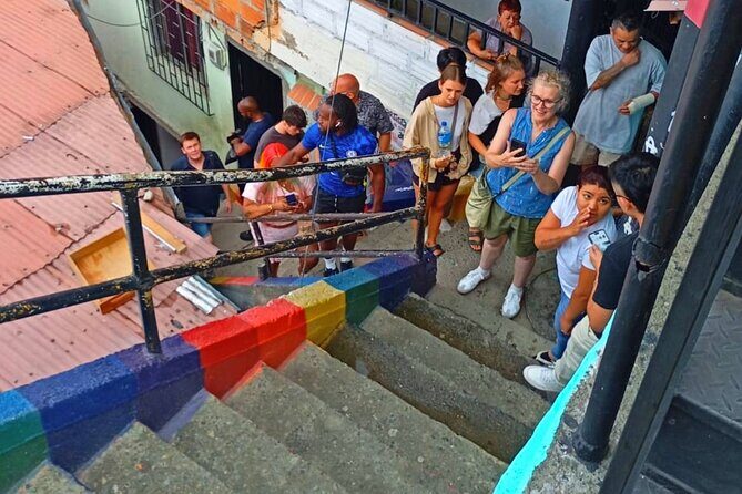 Commune 13 graffiti tour food Panoramic street and cable car - Final Thoughts