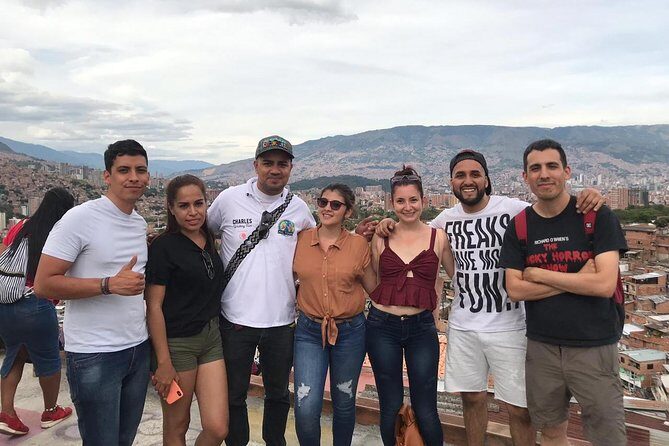 Commune 13 Guided Tour with Local Guides | Art & Local History - Authentic Experiences & Real Feedback