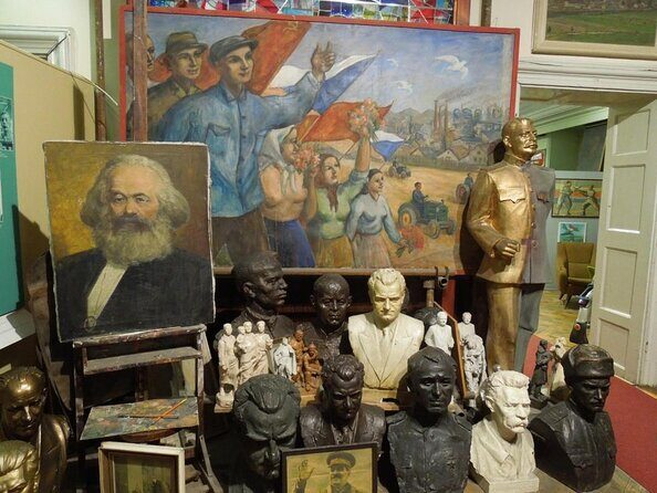 Communism and World War 2 Prague City Tour - Exploring Prague’s WWII and Communist Era on a Bike