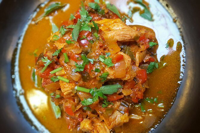 Community project cooking class and Medellin social transformation tour - Key Points