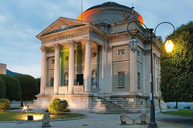 Como Walking Tour with Audio and Written Guide by a Local - Who Would Love This Tour?