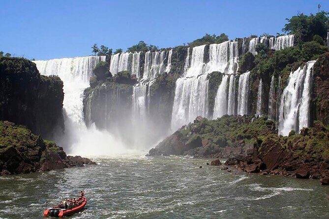 Complete Adventure through Iguaçu Park, Bird Park and Boat Tour - Key Points