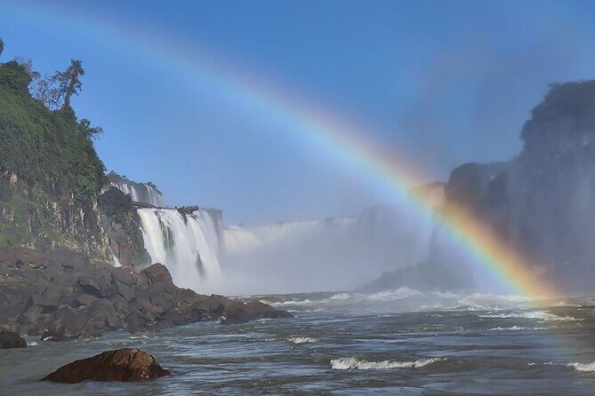 Complete Adventure through Iguaçu Park, Bird Park and Boat Tour - The Sum Up