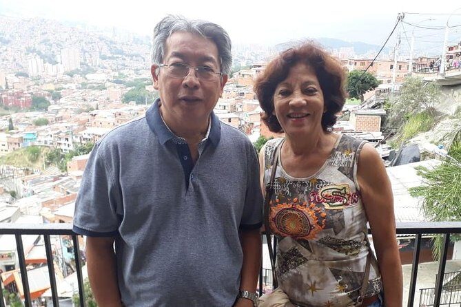 Complete Pack: Pablo Escobar Tour and Comuna 13 - A Closer Look at the Medellín Pablo Escobar & Comuna 13 Tour